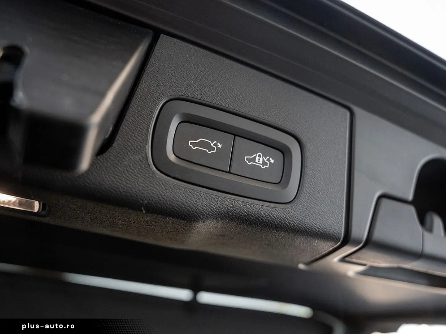 VOLVO XC60 T6 AWD Plus Dark