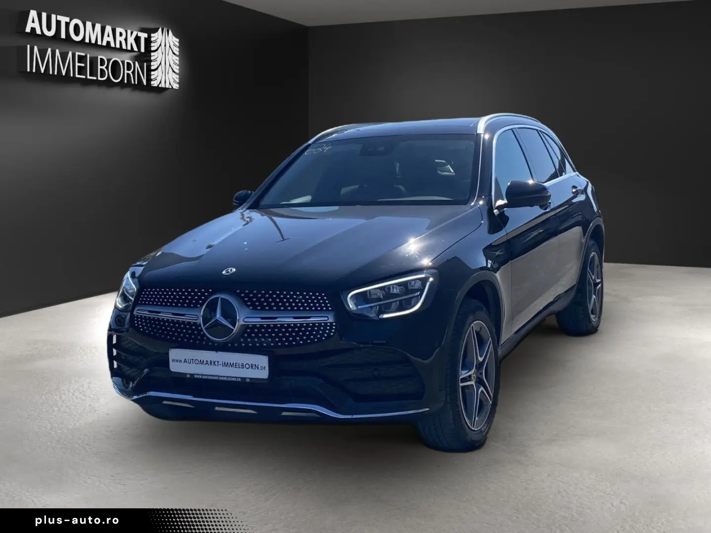 MERCEDES-BENZ GLC 300 e AMG 19 Pano Kamera AHK Sound Leder