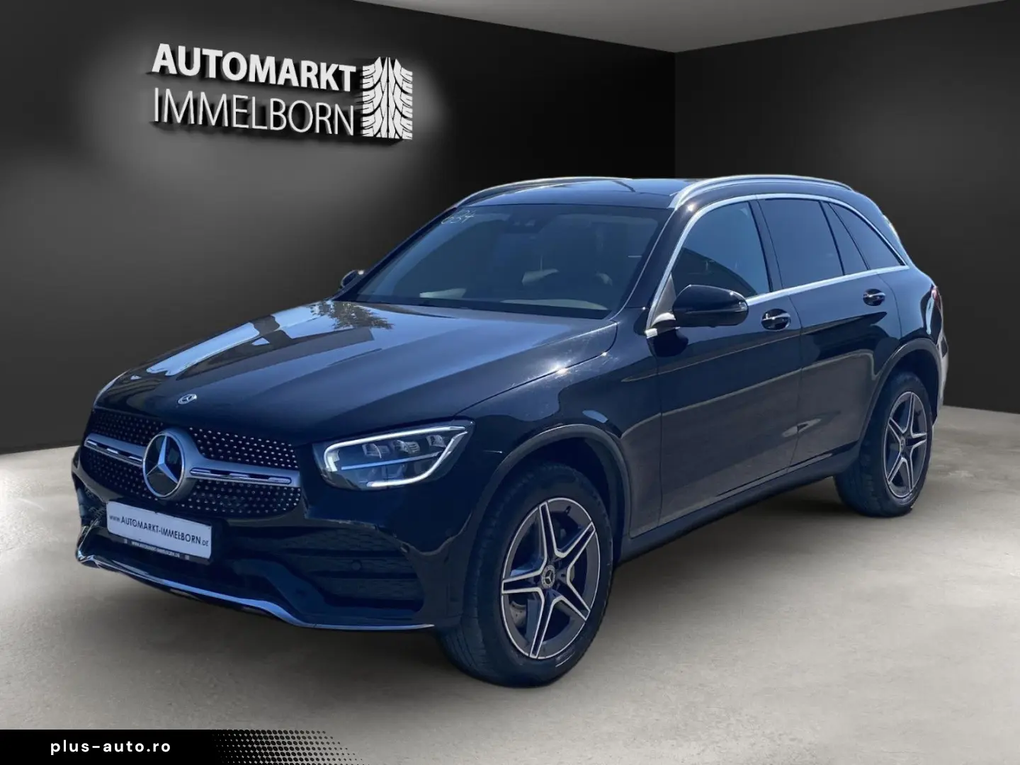 MERCEDES-BENZ GLC 300 e AMG 19 Pano Kamera AHK Sound Leder
