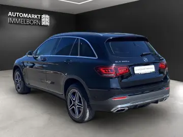 MERCEDES-BENZ GLC 300 e AMG 19 Pano Kamera AHK Sound Leder