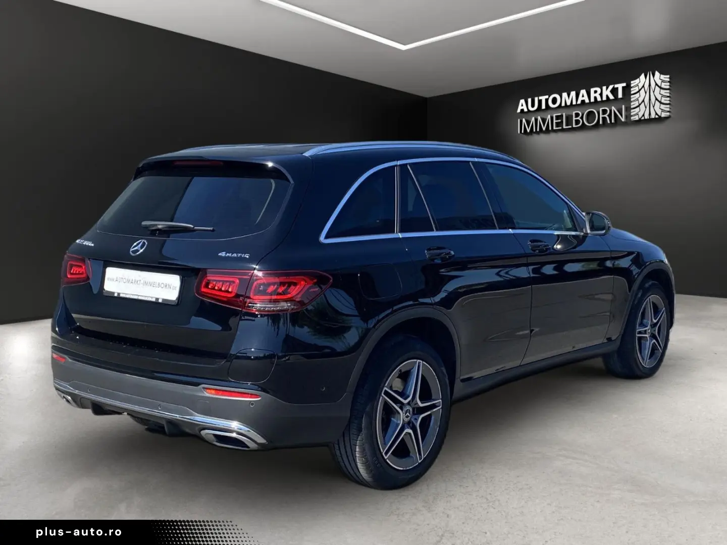 MERCEDES-BENZ GLC 300 e AMG 19 Pano Kamera AHK Sound Leder