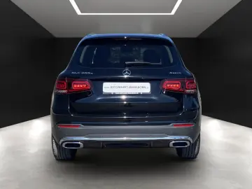 MERCEDES-BENZ GLC 300 e AMG 19 Pano Kamera AHK Sound Leder