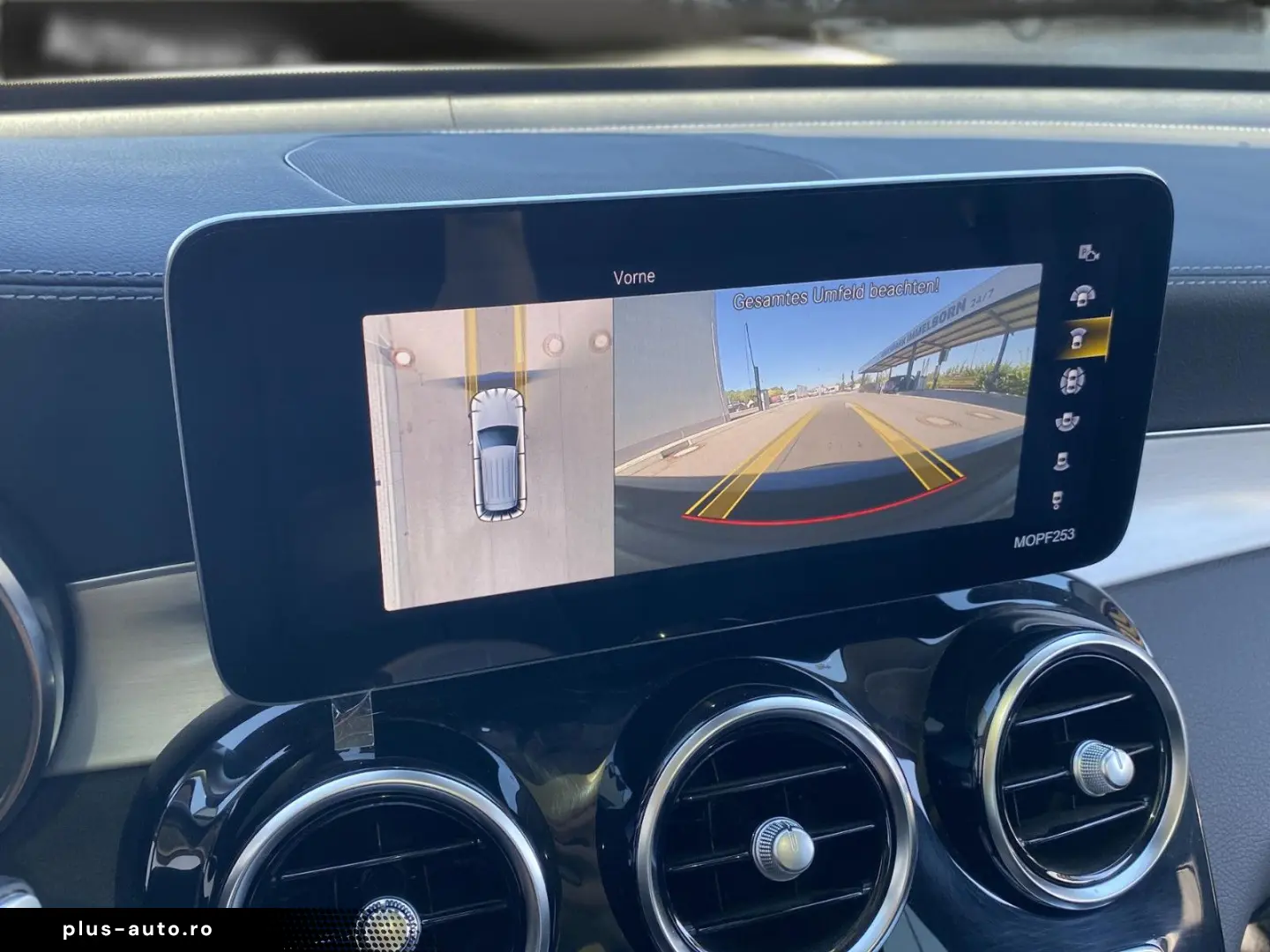 MERCEDES-BENZ GLC 300 e AMG 19 Pano Kamera AHK Sound Leder