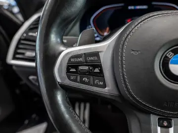 BMW X5 50i MSport Massage Ventil DisplayKey 360 22  Carbon