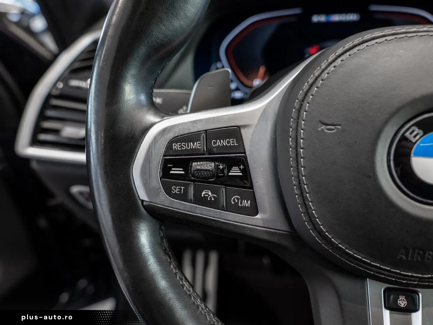 BMW X5 50i MSport Massage Ventil DisplayKey 360 22  Carbon