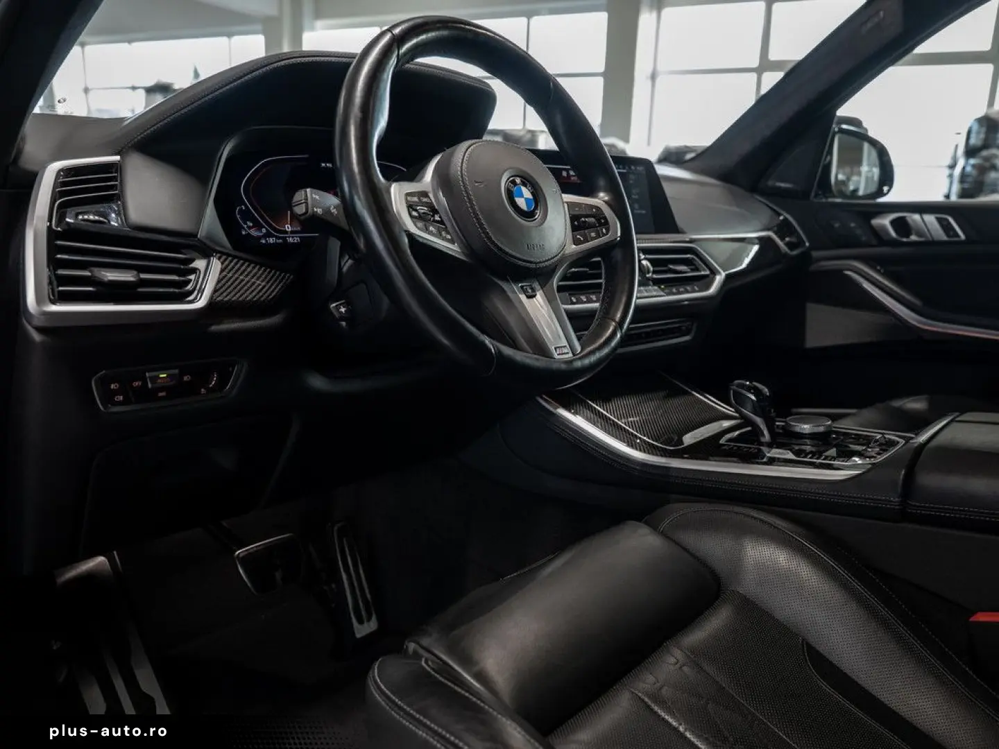 BMW X5 50i MSport Massage Ventil DisplayKey 360 22  Carbon