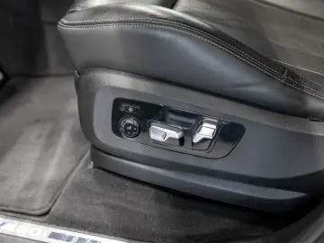 BMW X5 50i MSport Massage Ventil DisplayKey 360 22  Carbon