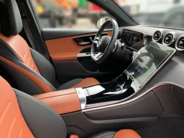 MERCEDES-BENZ GLC 300 4MATIC Coupe AMG Night Lenkrad&hellip;