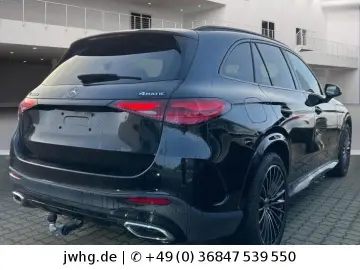 MERCEDES-BENZ GLC 300 d 4M AMG Distronic Kam Memory AHK 20