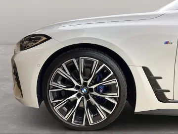BMW M440i xDrive Gran Coupé Harman K Kamera Alarm