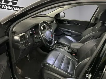 KIA SORENTO 2.2D AT AWD