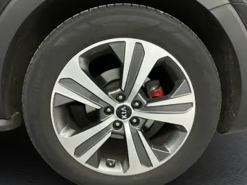 KIA SORENTO 2.2D AT AWD