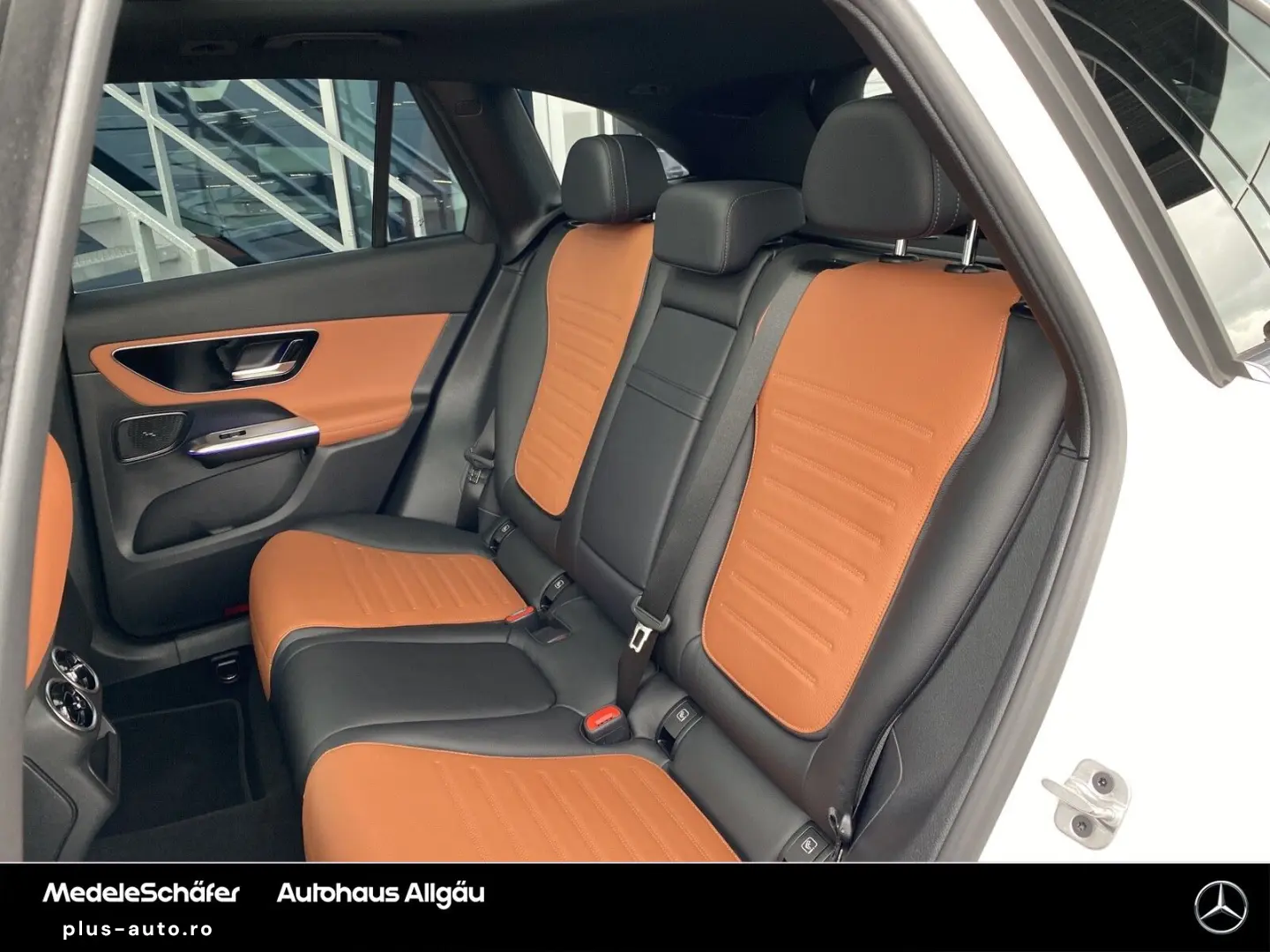 MERCEDES-BENZ GLC 300 e 4M Avantgarde Pano LEDER Memory AHK