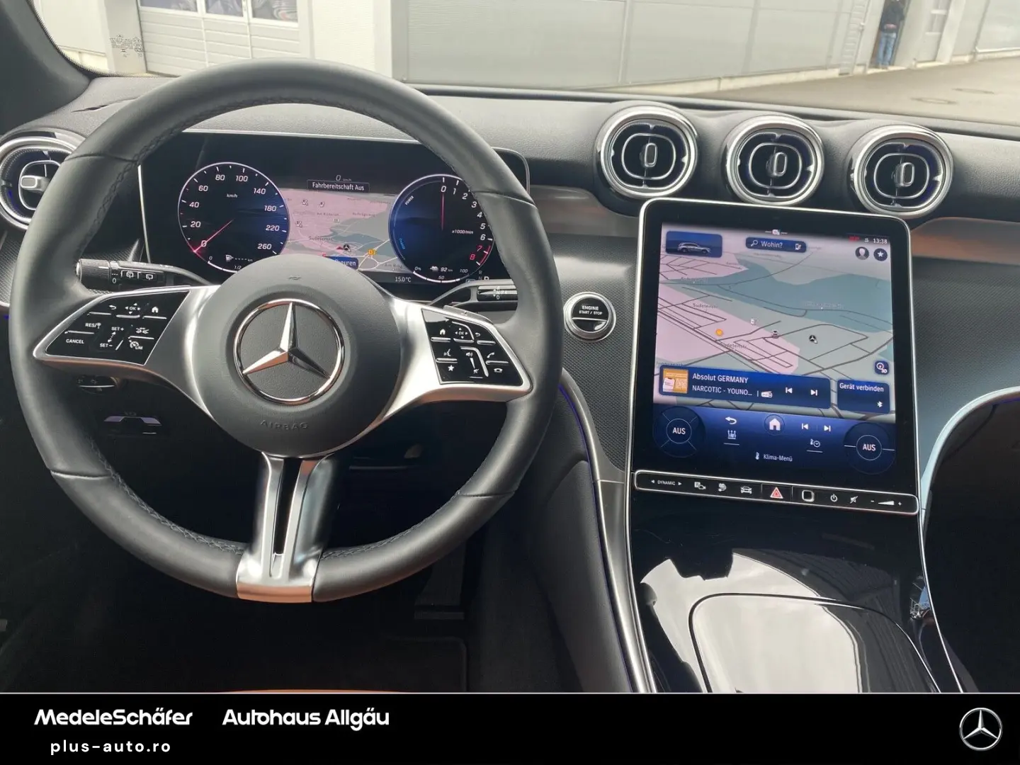 MERCEDES-BENZ GLC 300 e 4M Avantgarde Pano LEDER Memory AHK