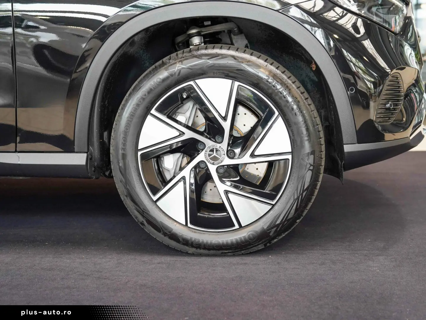 MERCEDES-BENZ GLC 300 e 4M AVANTGARDE Panoramadach DISTRONIC