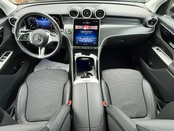 MERCEDES-BENZ GLC 220d 4Matic AUT~Ambie~Kam~ACC~AHK~Spur