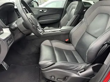 VOLVO XC60 T6 AWD R-Design NAV LED AHK 360  H&K PANO