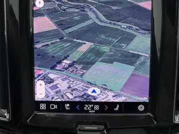 VOLVO XC60 T6 AWD R-Design NAV LED AHK 360  H&K PANO