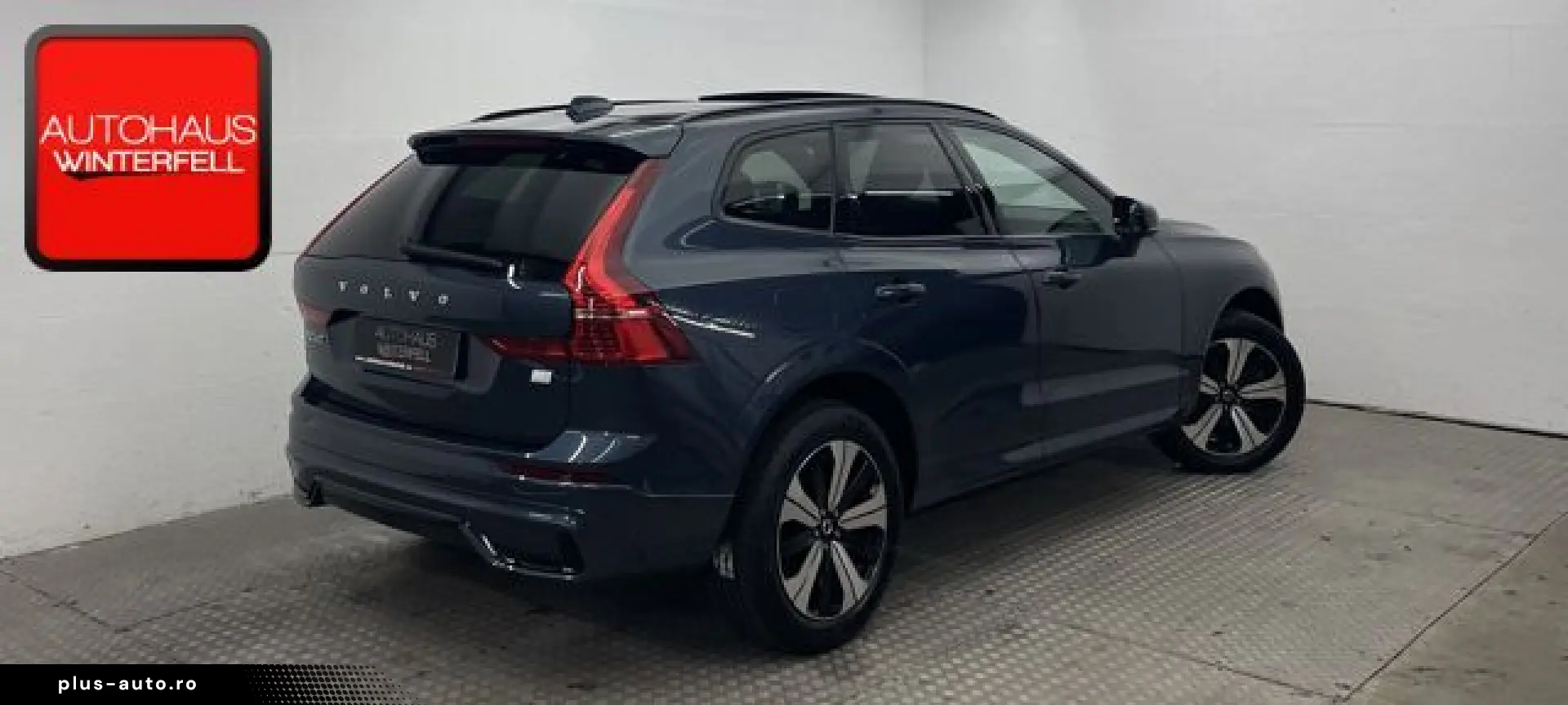 VOLVO XC60 T6 AWD PLUS DARK PANO MEMO 360 H K STANDHZG