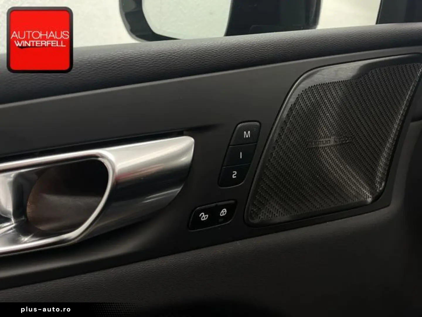 VOLVO XC60 T6 AWD PLUS DARK PANO MEMO 360 H K STANDHZG