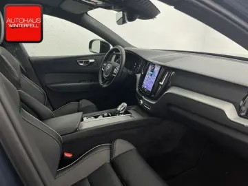 VOLVO XC60 T6 AWD PLUS DARK PANO MEMO 360 H K STANDHZG