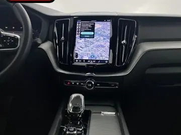 VOLVO XC60 T6 AWD PLUS DARK PANO MEMO 360 H K STANDHZG