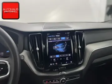 VOLVO XC60 T6 AWD PLUS DARK PANO MEMO 360 H K STANDHZG