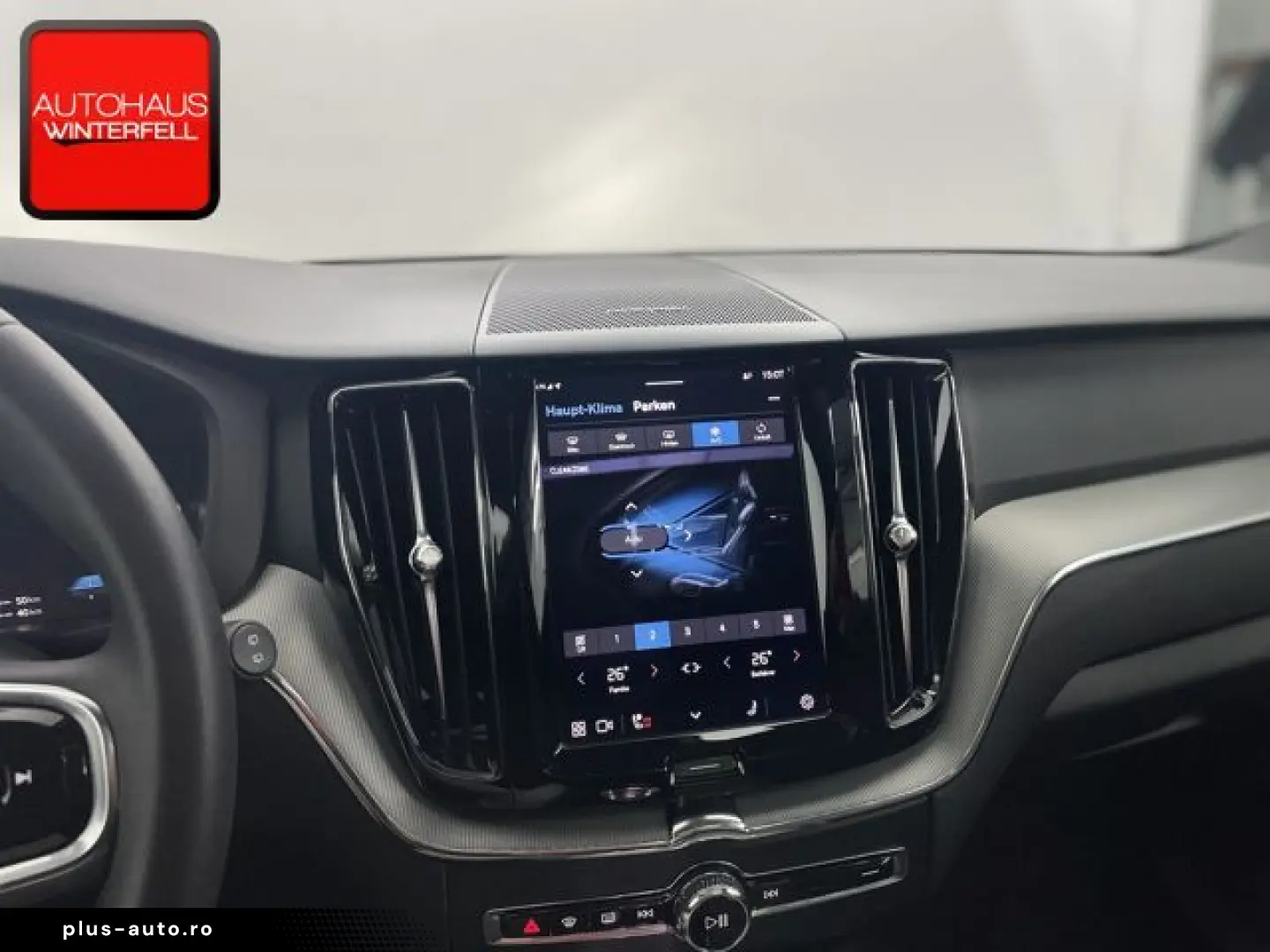 VOLVO XC60 T6 AWD PLUS DARK PANO MEMO 360 H K STANDHZG