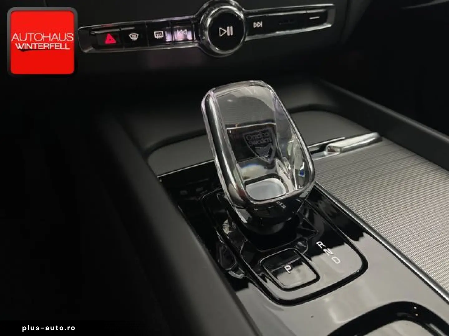 VOLVO XC60 T6 AWD PLUS DARK PANO MEMO 360 H K STANDHZG