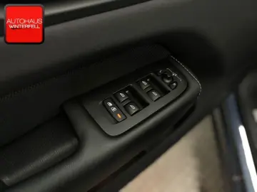 VOLVO XC60 T6 AWD PLUS DARK PANO MEMO 360 H K STANDHZG