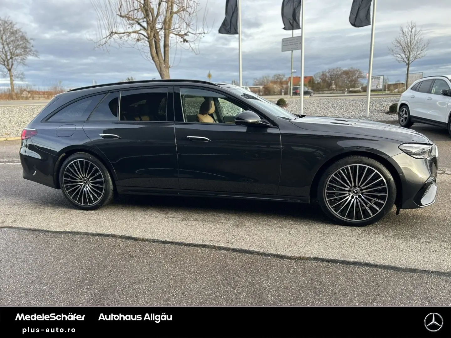 MERCEDES-BENZ E 450 d T 4M AMG Night Airmatic PanoSD AHK 360