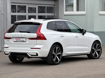 VOLVO XC60 T6 Hybrid Ultimate Dark 1Hd Unfallfrei TOP!