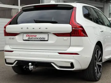 VOLVO XC60 T6 Hybrid Ultimate Dark 1Hd Unfallfrei TOP!