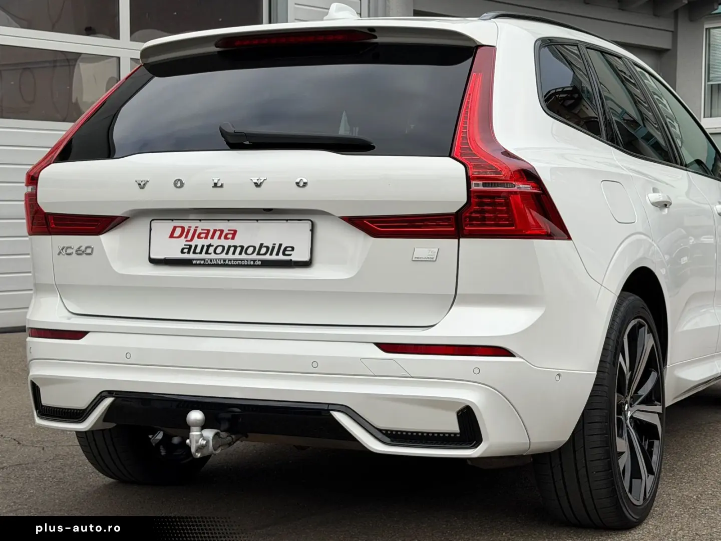 VOLVO XC60 T6 Hybrid Ultimate Dark 1Hd Unfallfrei TOP!