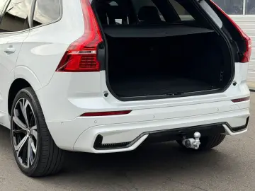 VOLVO XC60 T6 Hybrid Ultimate Dark 1Hd Unfallfrei TOP!