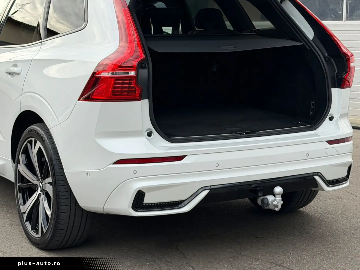 VOLVO XC60 T6 Hybrid Ultimate Dark 1Hd Unfallfrei TOP!
