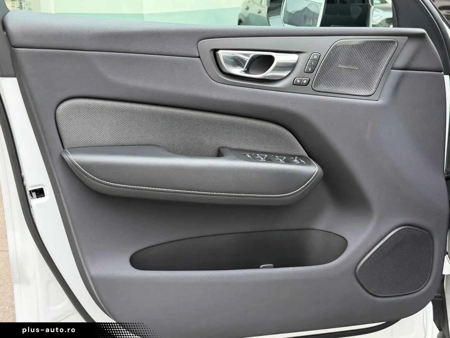 VOLVO XC60 T6 Hybrid Ultimate Dark 1Hd Unfallfrei TOP!