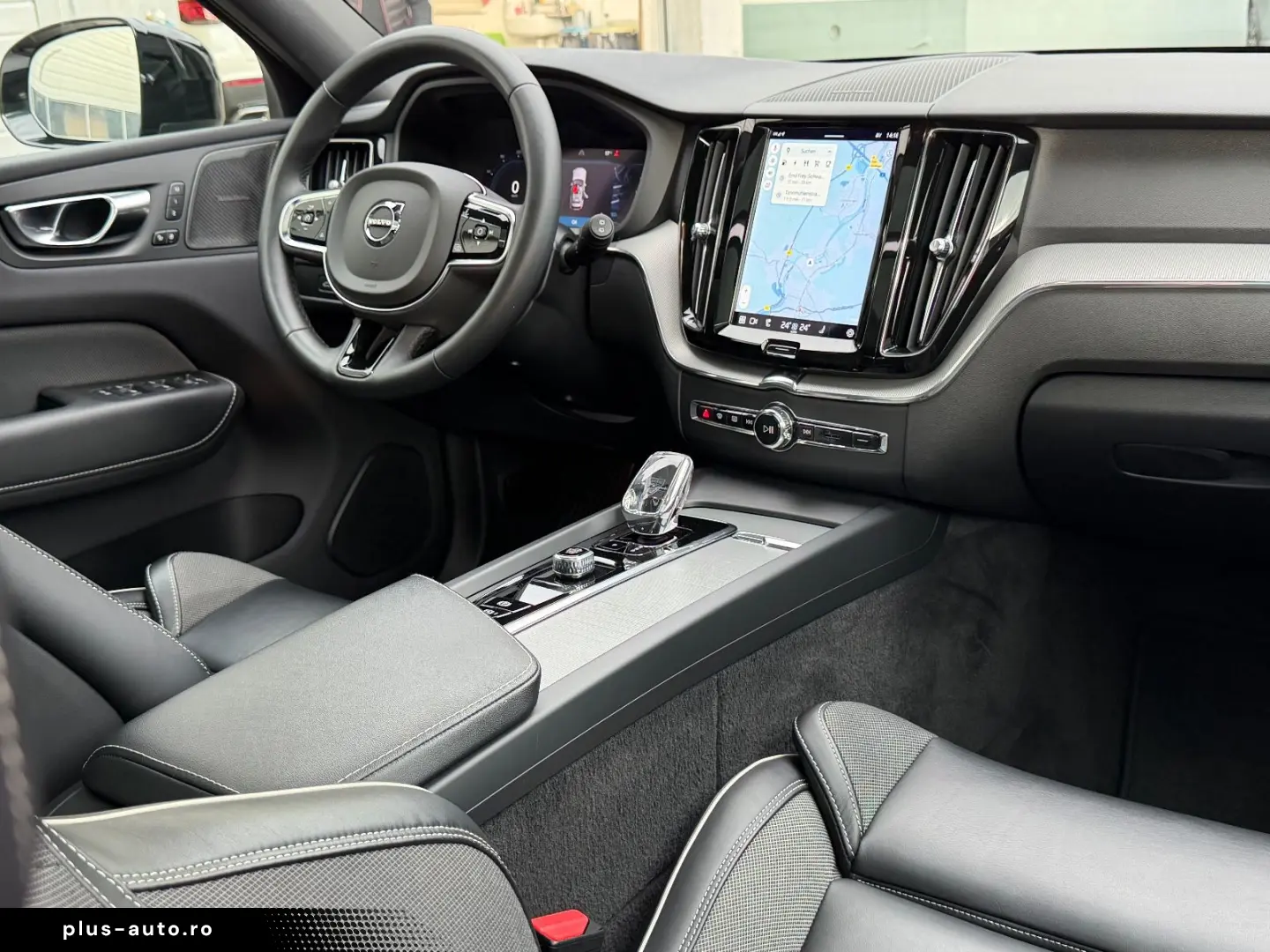 VOLVO XC60 T6 Hybrid Ultimate Dark 1Hd Unfallfrei TOP!