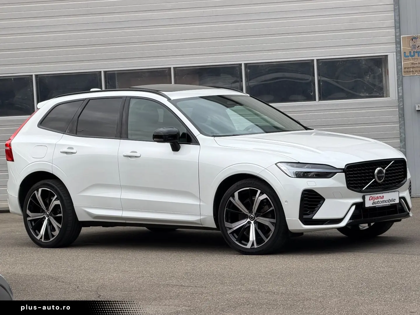 VOLVO XC60 T6 Hybrid Ultimate Dark 1Hd Unfallfrei TOP!