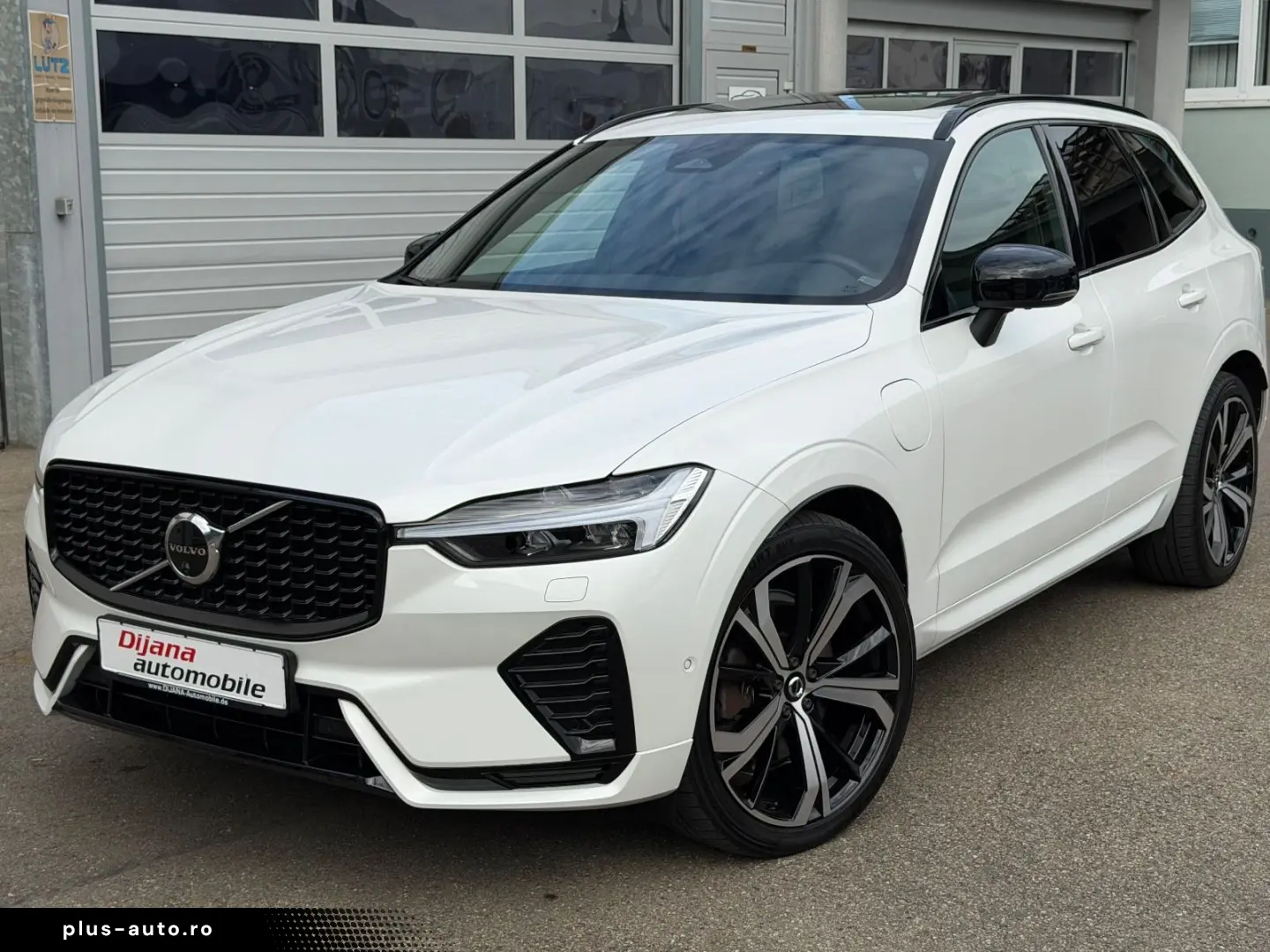 VOLVO XC60 T6 Hybrid Ultimate Dark 1Hd Unfallfrei TOP!