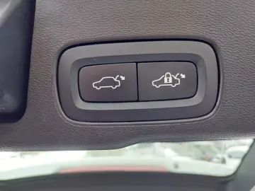 VOLVO XC60 Inscription Expr. ACC  Recharge Plug-In Hyb