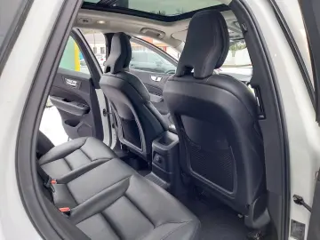 VOLVO XC60 Inscription Expr. ACC  Recharge Plug-In Hyb