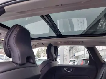 VOLVO XC60 Inscription Expr. ACC  Recharge Plug-In Hyb