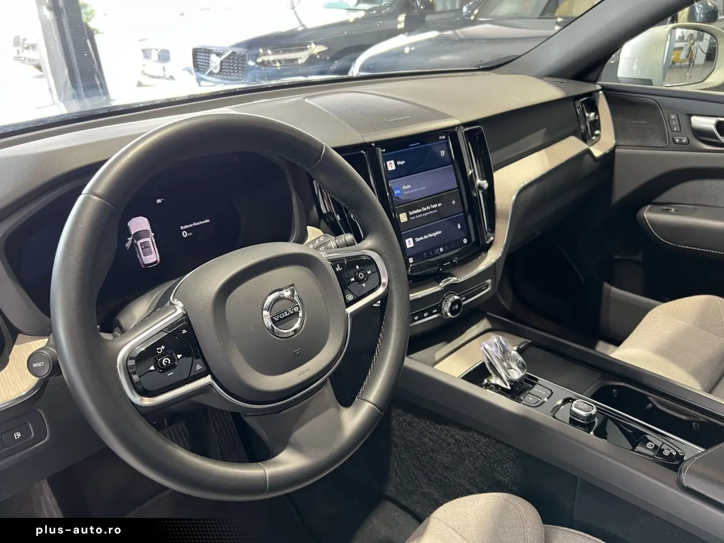 VOLVO XC60 T6 Plus Bright Recharge AWD Tailored Wool