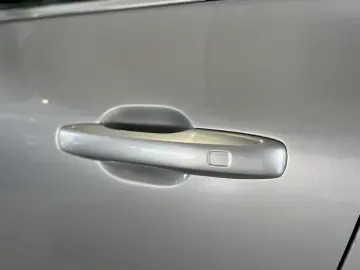 VOLVO XC60 T6 Plus Bright Recharge AWD Tailored Wool