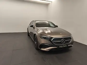 MERCEDES-BENZ E 220 d AMG Prem Plus Pano Distr SuperScreen