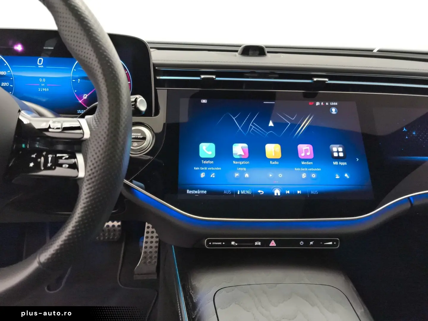 MERCEDES-BENZ E 220 d AMG Prem Plus Pano Distr SuperScreen