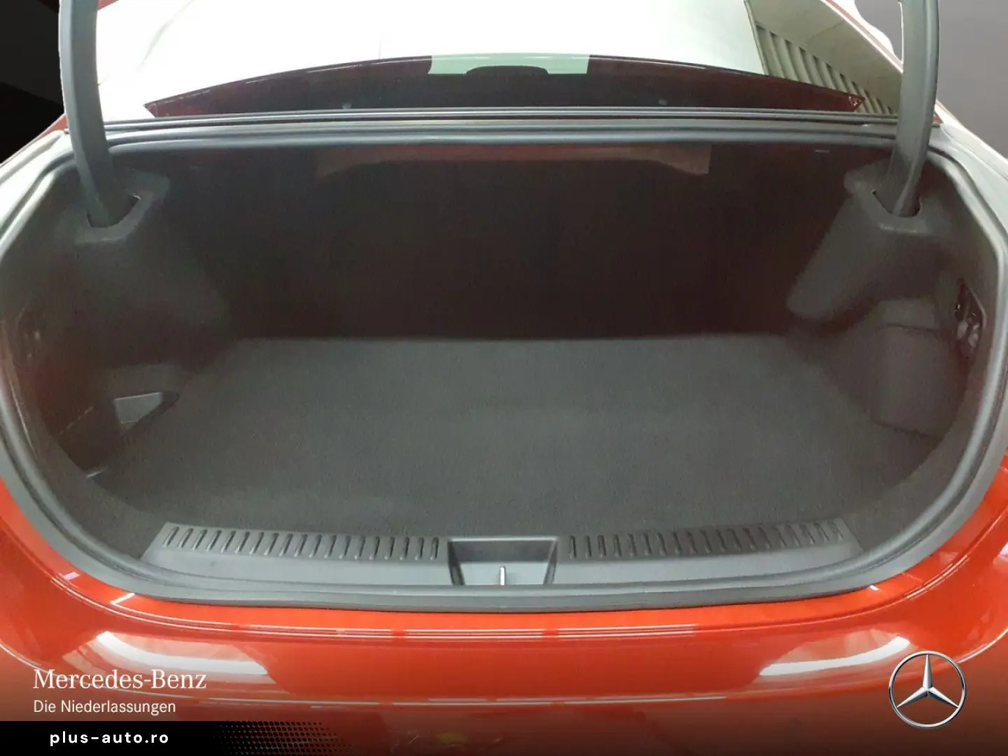 MERCEDES-BENZ E 400 e 4M AMG Advanced  NIGHT 20  DISTR DIGI