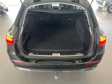 MERCEDES-BENZ E 220 T d Avantgarde Distronic Pano AHK 19Zoll