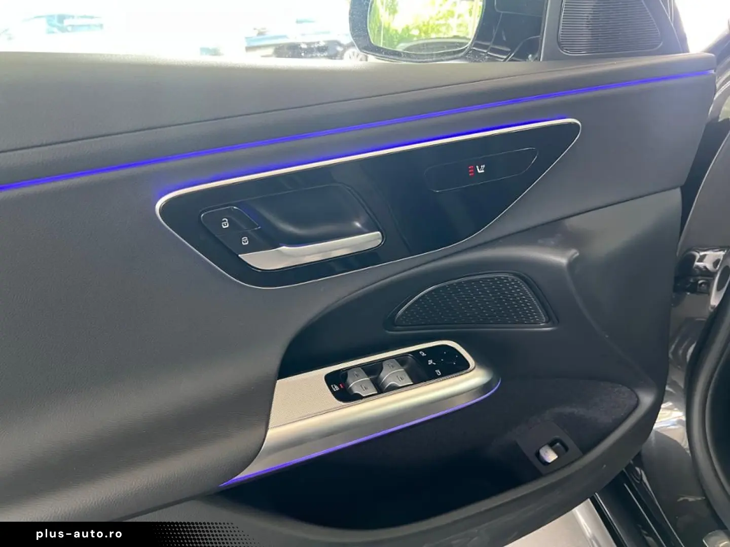 MERCEDES-BENZ E 220 T d Avantgarde Distronic Pano AHK 19Zoll